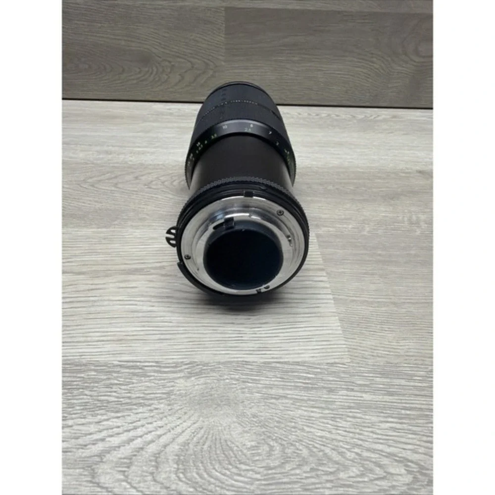 Vintage‎ Sigma Zoom 80-200mm F/3.5 Lens Japan Auto Focus With Case Very Nice